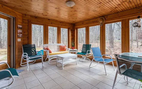 15 Moharimet Drive Madbury NH 03823