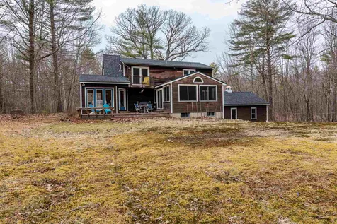 15 Moharimet Drive Madbury NH 03823
