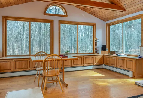 15 Moharimet Drive Madbury NH 03823