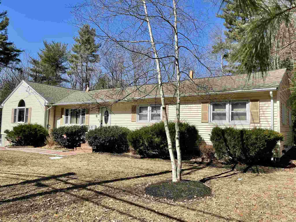 5 Greenough Road Plaistow NH 03865