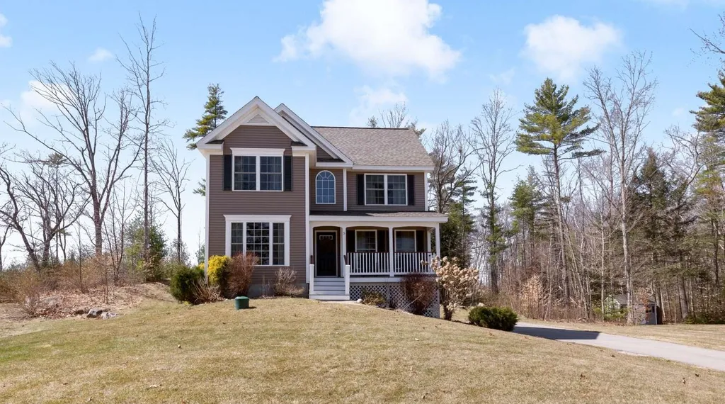 5 Autumn Lane Brentwood NH 03833