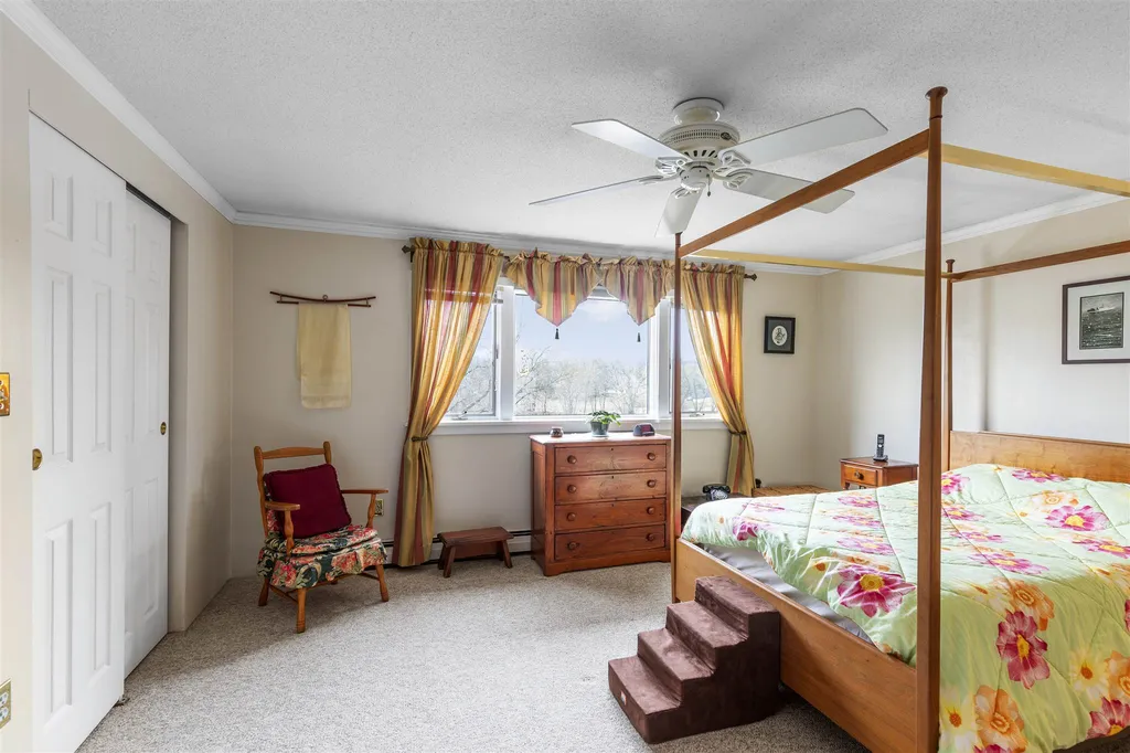 4a Bass Street Newmarket NH 03857