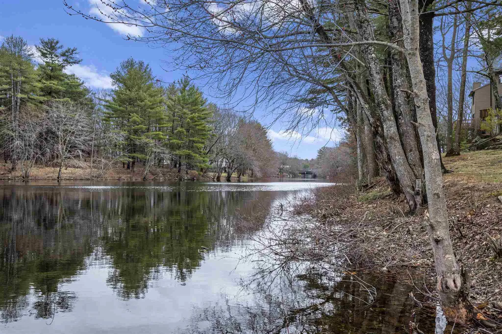 4a Bass Street Newmarket NH 03857