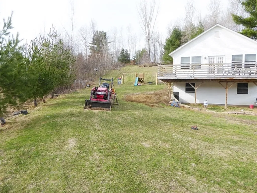 1527 Vt Route 105 Sheldon VT 05483