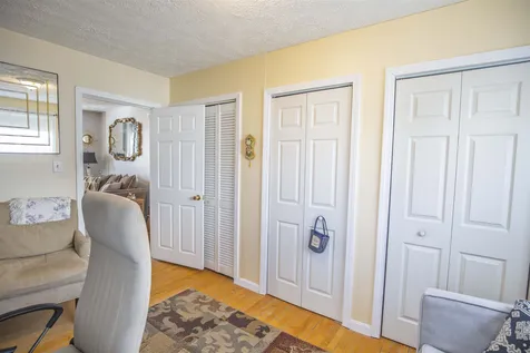 278 Walnut Street Manchester NH 03104