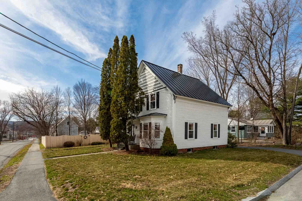 25 Dana Street Lebanon NH 03784