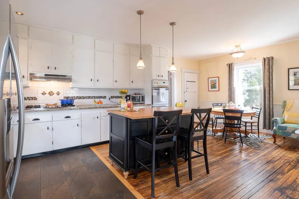 25 Dana Street Lebanon NH 03784
