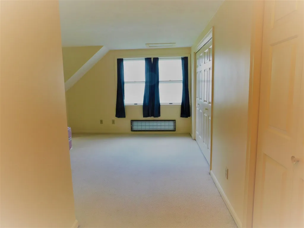 6 Oak Ridge Lebanon NH 03784