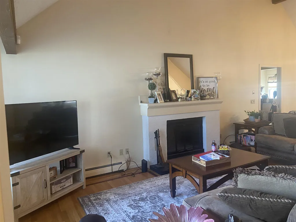 6 Oak Ridge Lebanon NH 03784