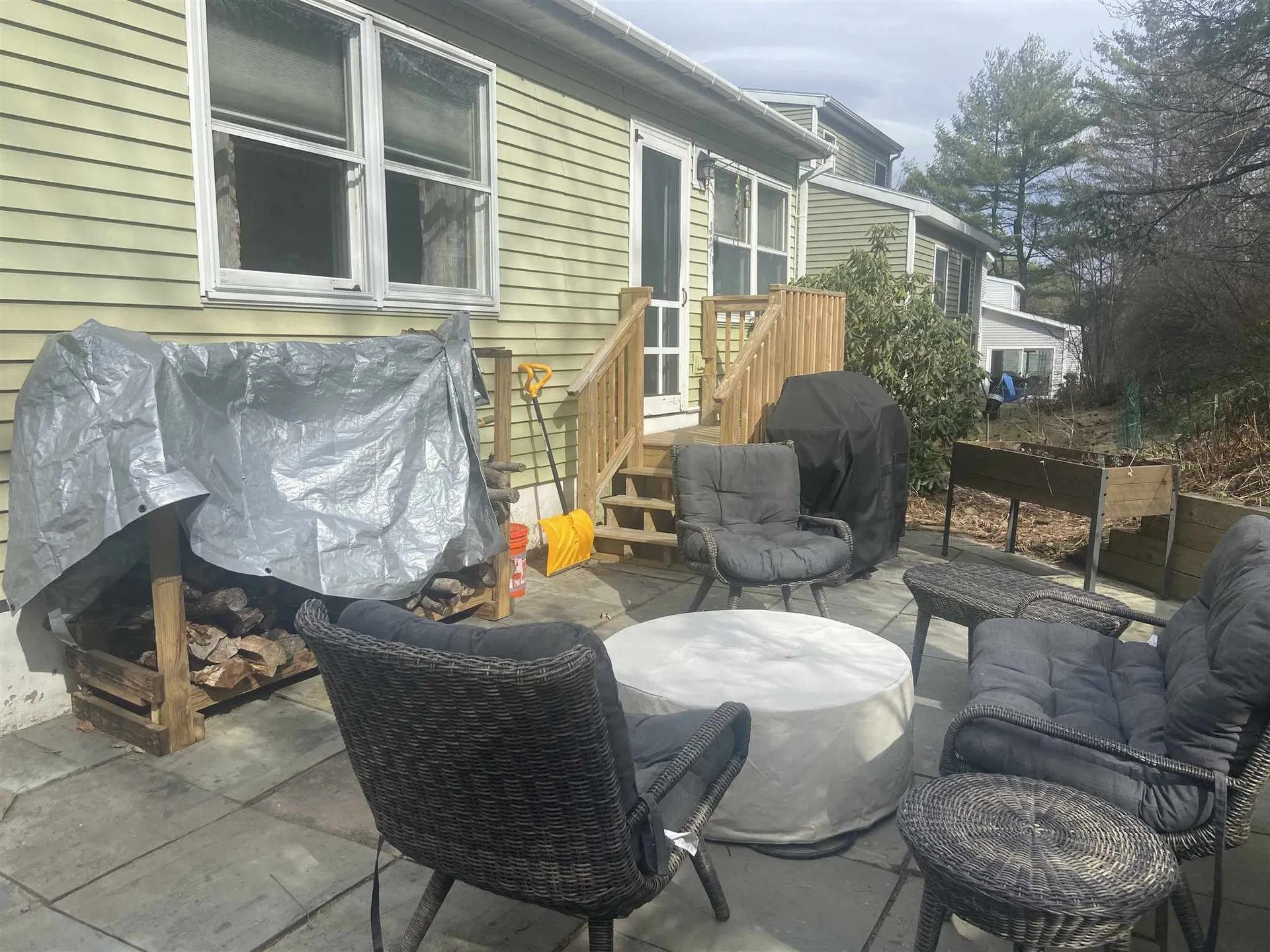 6 Oak Ridge Lebanon NH 03784