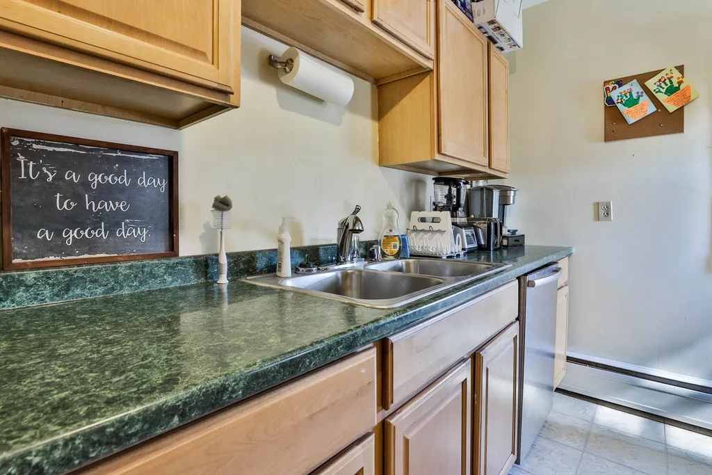 25-27 Burritt Street Nashua NH 03060