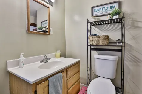 25-27 Burritt Street Nashua NH 03060