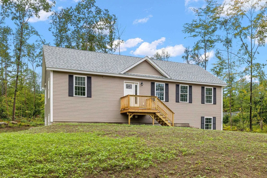 489 Shaker Road Northfield NH 03276
