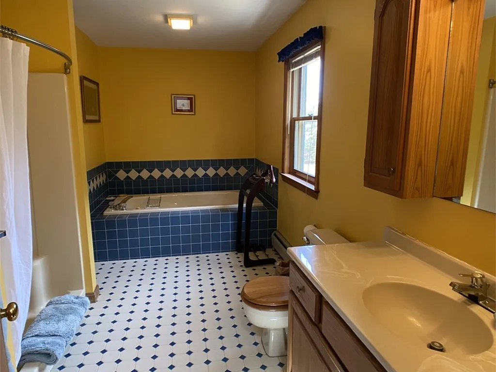 32 Old Farm Road Jericho VT 05465