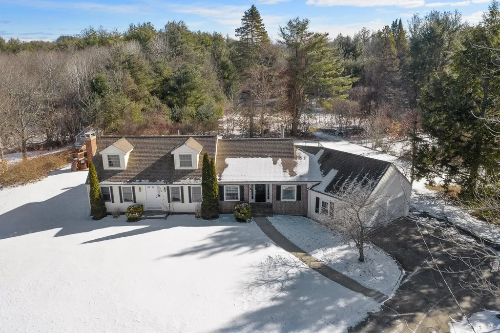 138 Maple Avenue Atkinson NH 03811