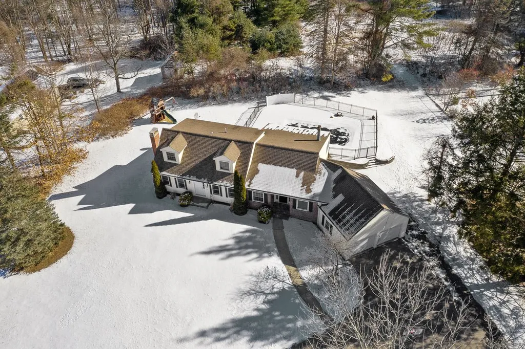 138 Maple Avenue Atkinson NH 03811