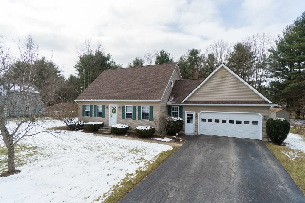 17 Elmer Place Milton VT 05468