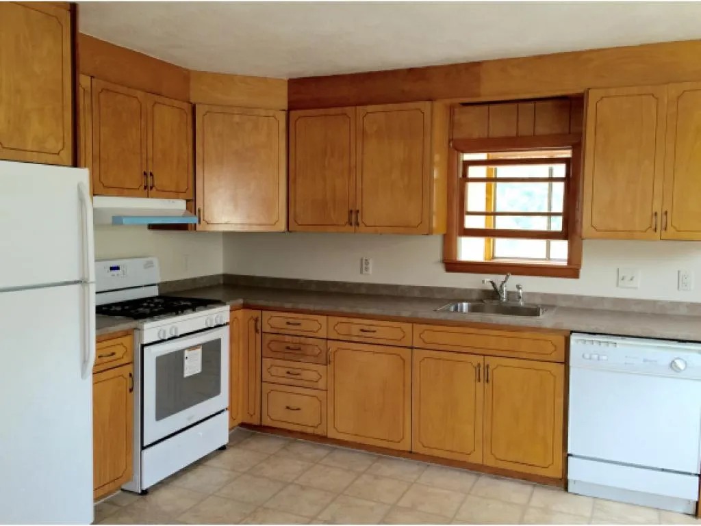 3 Walnut Avenue Hampton NH 03842