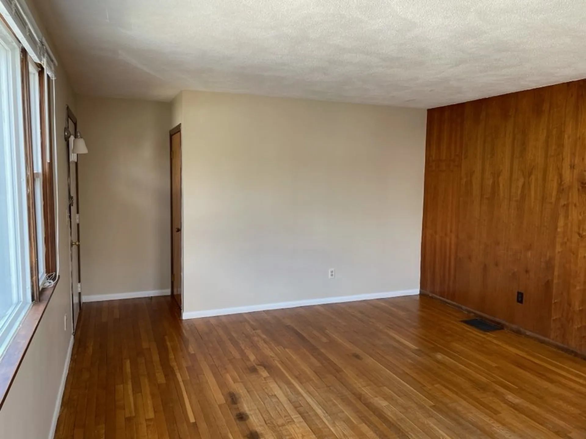 3 Walnut Avenue Hampton NH 03842