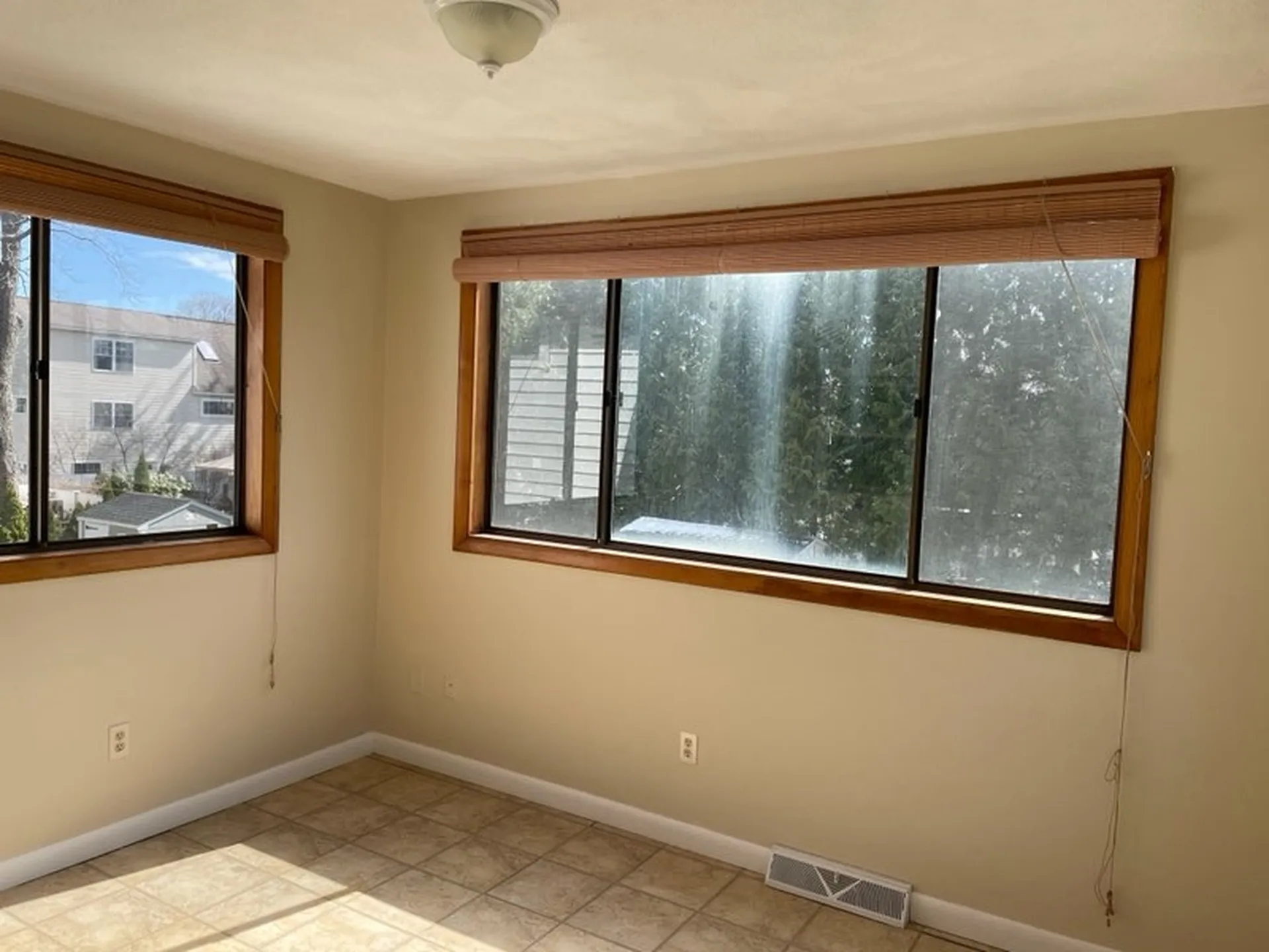3 Walnut Avenue Hampton NH 03842