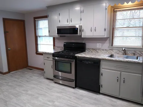 2 Woodland Drive Litchfield NH 03052