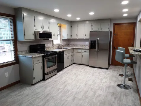 2 Woodland Drive Litchfield NH 03052