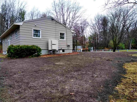 2 Woodland Drive Litchfield NH 03052