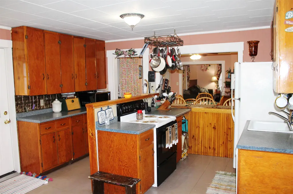 54 Babbitt Road Franklin NH 03235