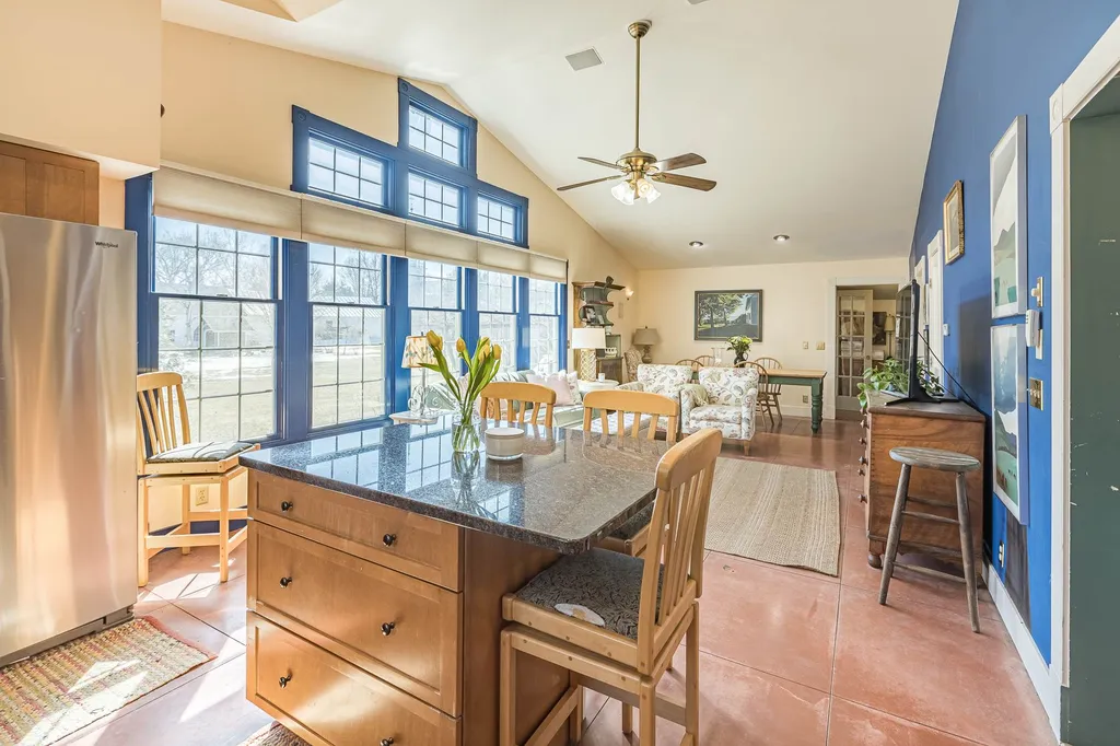 22 Lary Lane Norwich VT 05055