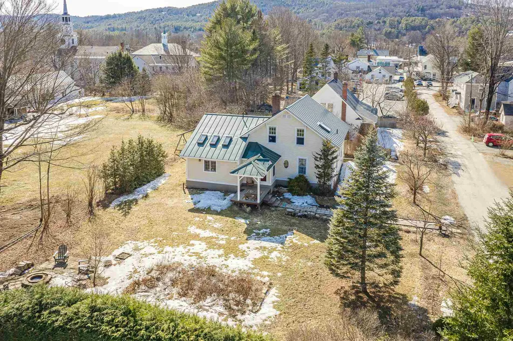 22 Lary Lane Norwich VT 05055