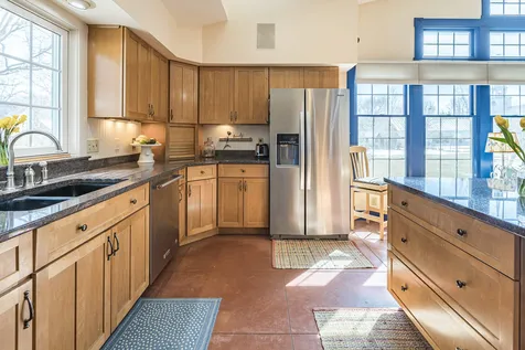 22 Lary Lane Norwich VT 05055