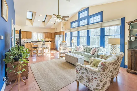 22 Lary Lane Norwich VT 05055