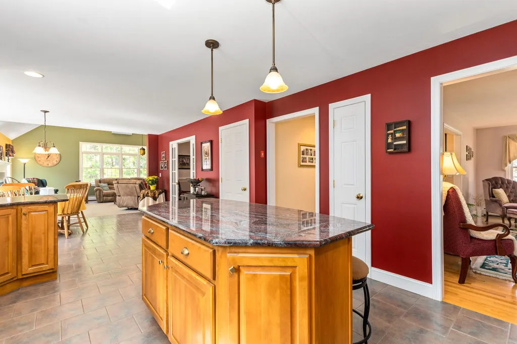 13 Harvest Way Newmarket NH 03857