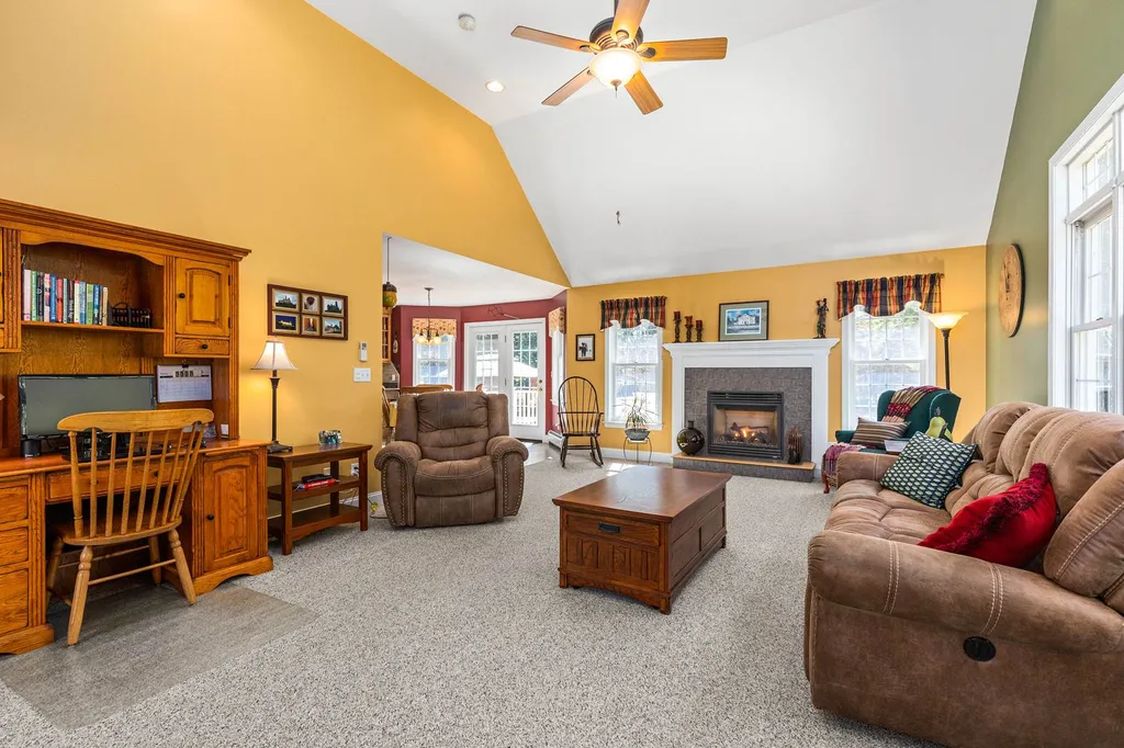 13 Harvest Way Newmarket NH 03857