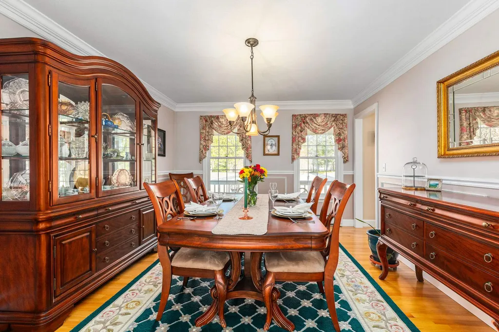 13 Harvest Way Newmarket NH 03857