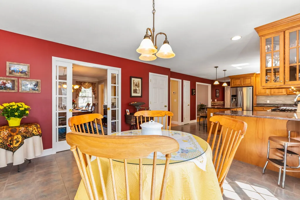 13 Harvest Way Newmarket NH 03857