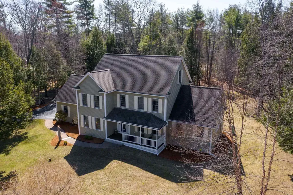13 Harvest Way Newmarket NH 03857