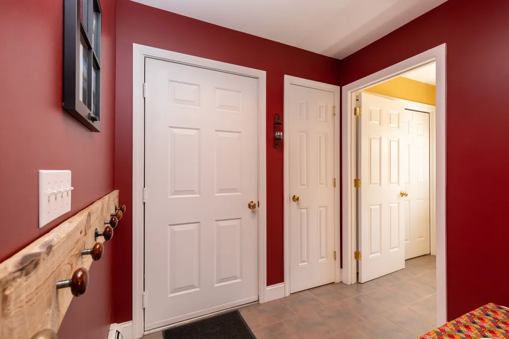 13 Harvest Way Newmarket NH 03857