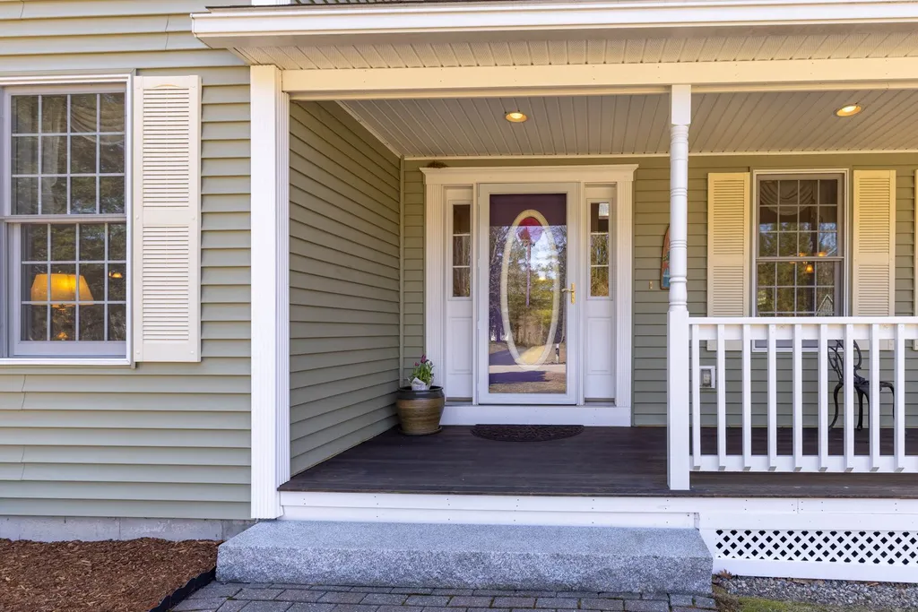 13 Harvest Way Newmarket NH 03857