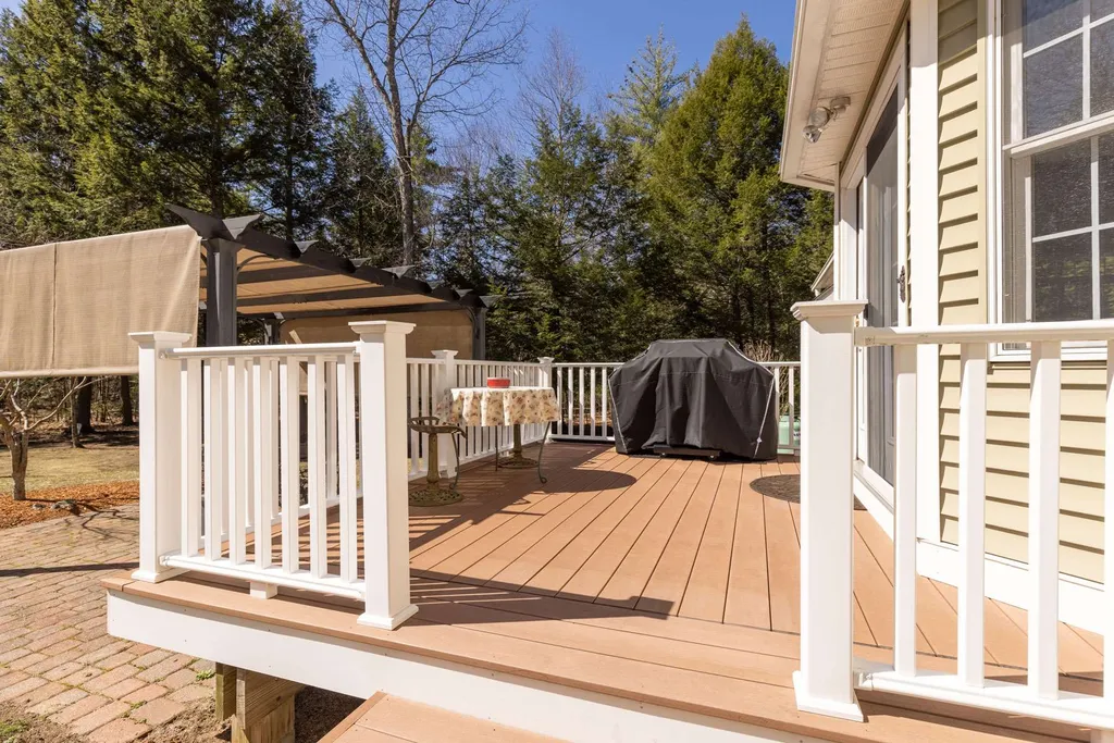 13 Harvest Way Newmarket NH 03857