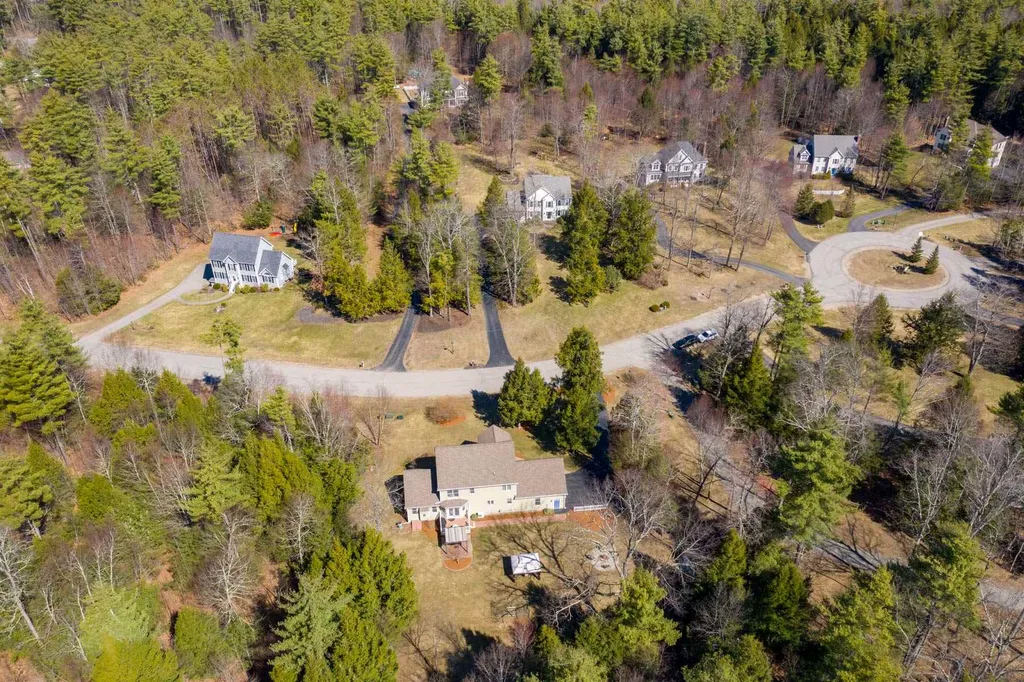 13 Harvest Way Newmarket NH 03857