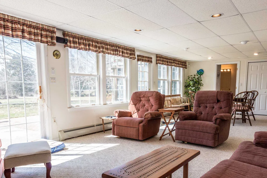18 Brewster Heights Wolfeboro NH 03894
