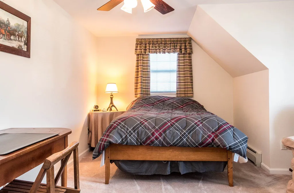 18 Brewster Heights Wolfeboro NH 03894