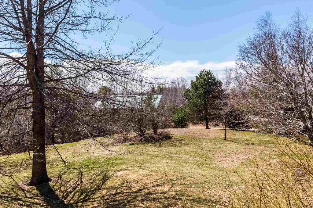 18 Brewster Heights Wolfeboro NH 03894