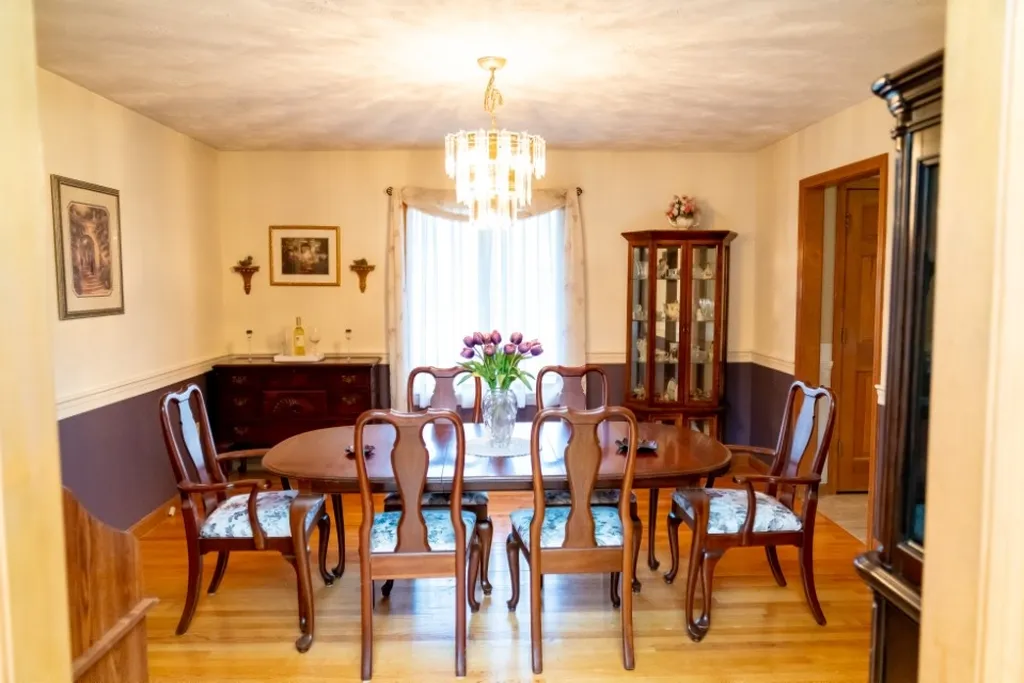 11 Blue Fox Road Salem NH 03079