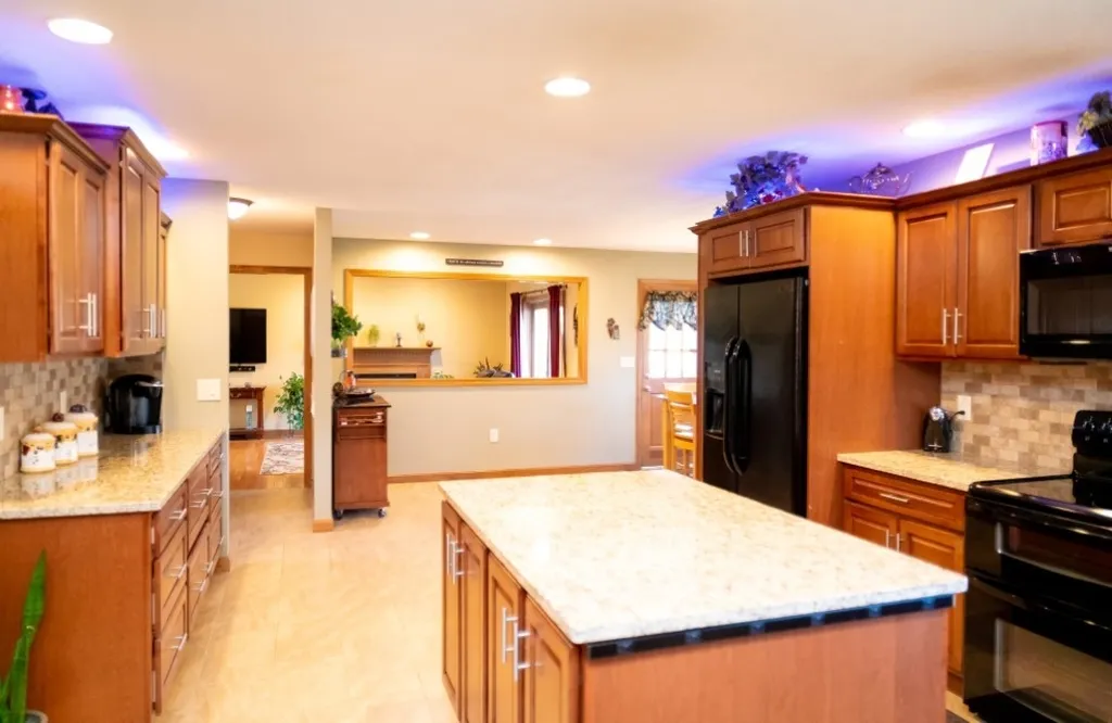 11 Blue Fox Road Salem NH 03079