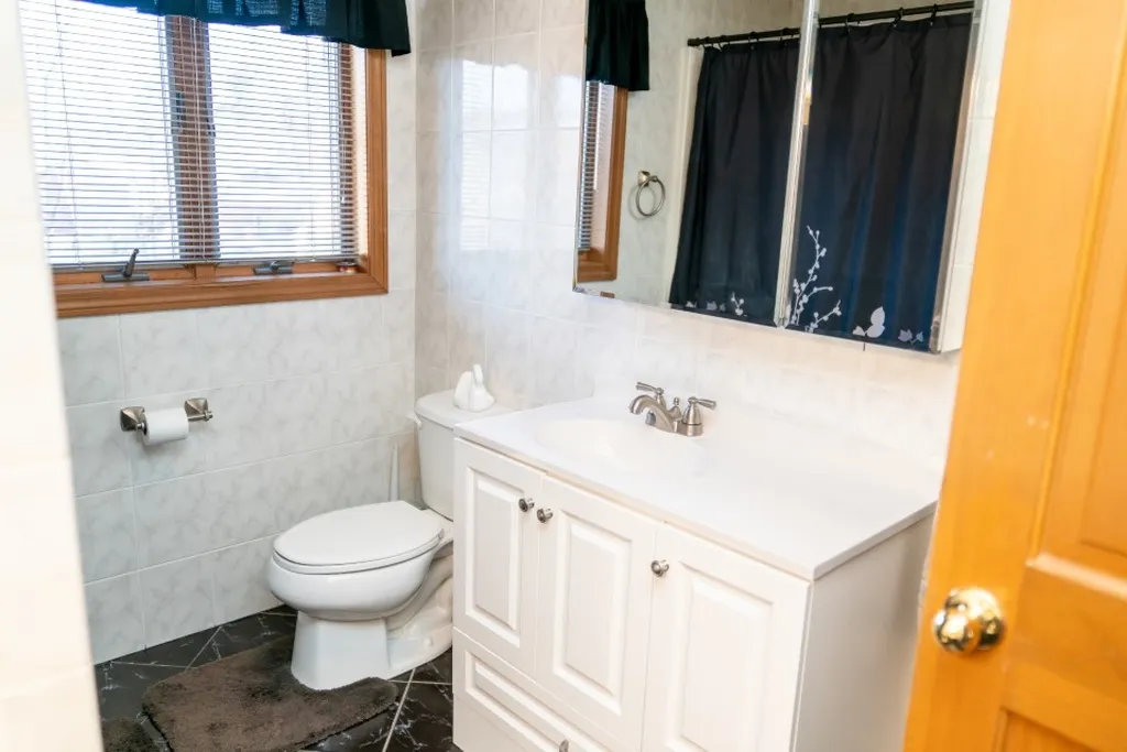 11 Blue Fox Road Salem NH 03079
