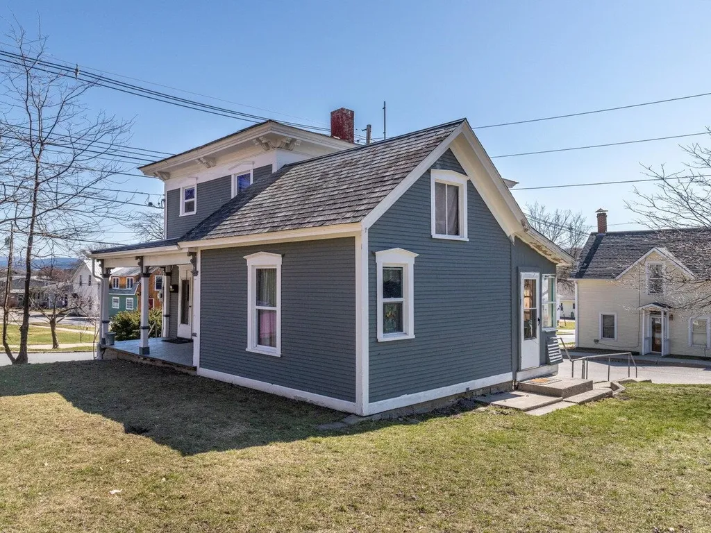 8 East Street Vergennes VT 05491