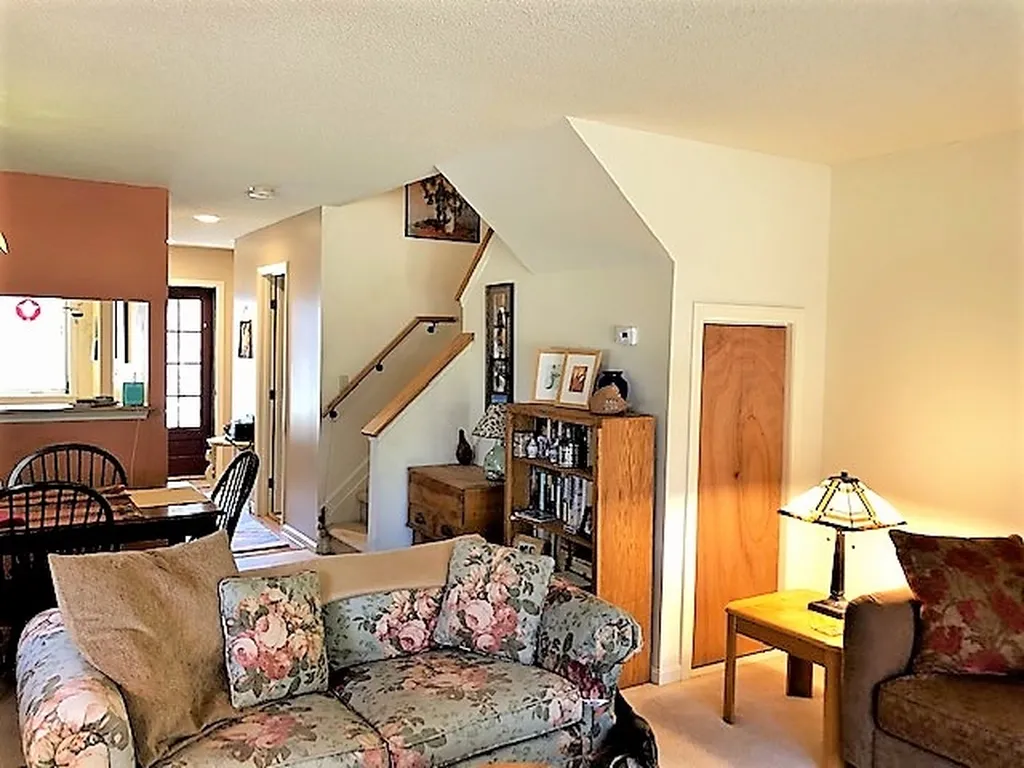 99 Heather Drive Hartford VT 05001