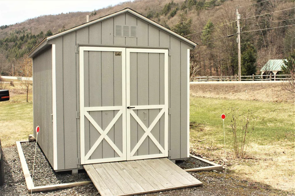 369 Creek Road Bethel VT 05031